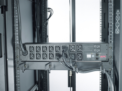 APC Rack PDU, Metered, 2U, 32A, 230V, (12) C13 & (4) C19
