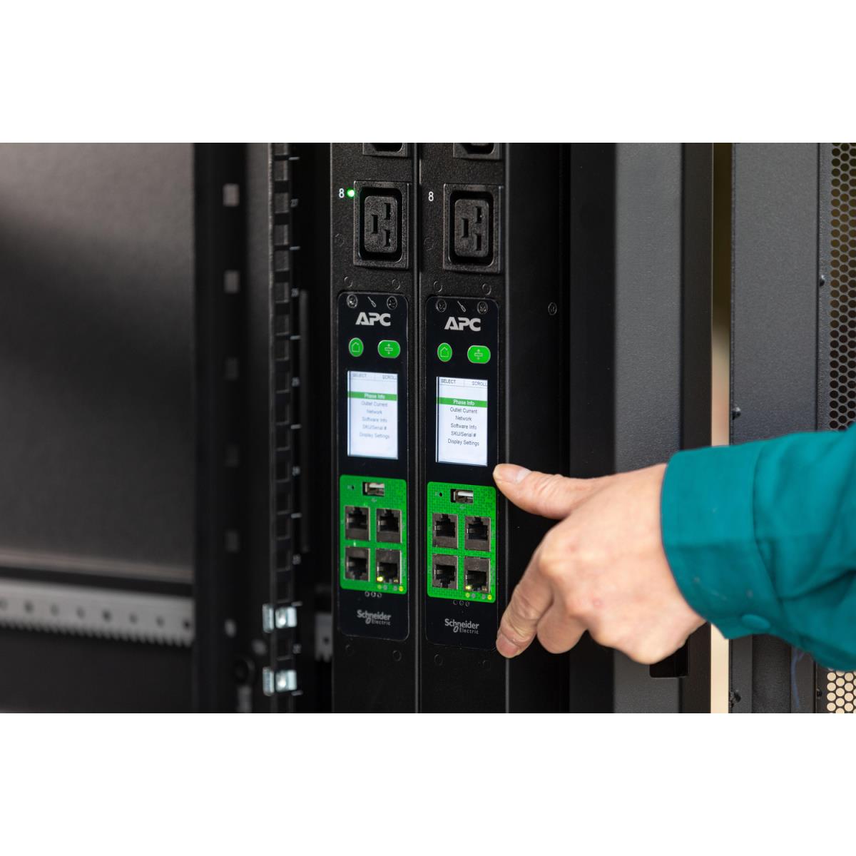 APC Easy Switched Rack PDU, 1U, 16A, 230V, 8 C13 outlets