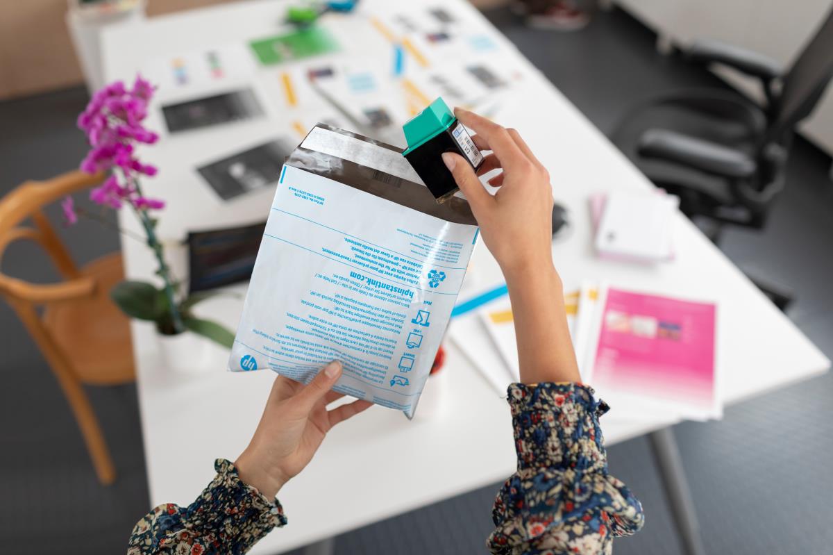HP Ink Cartridge Durable Black (CQ849A)