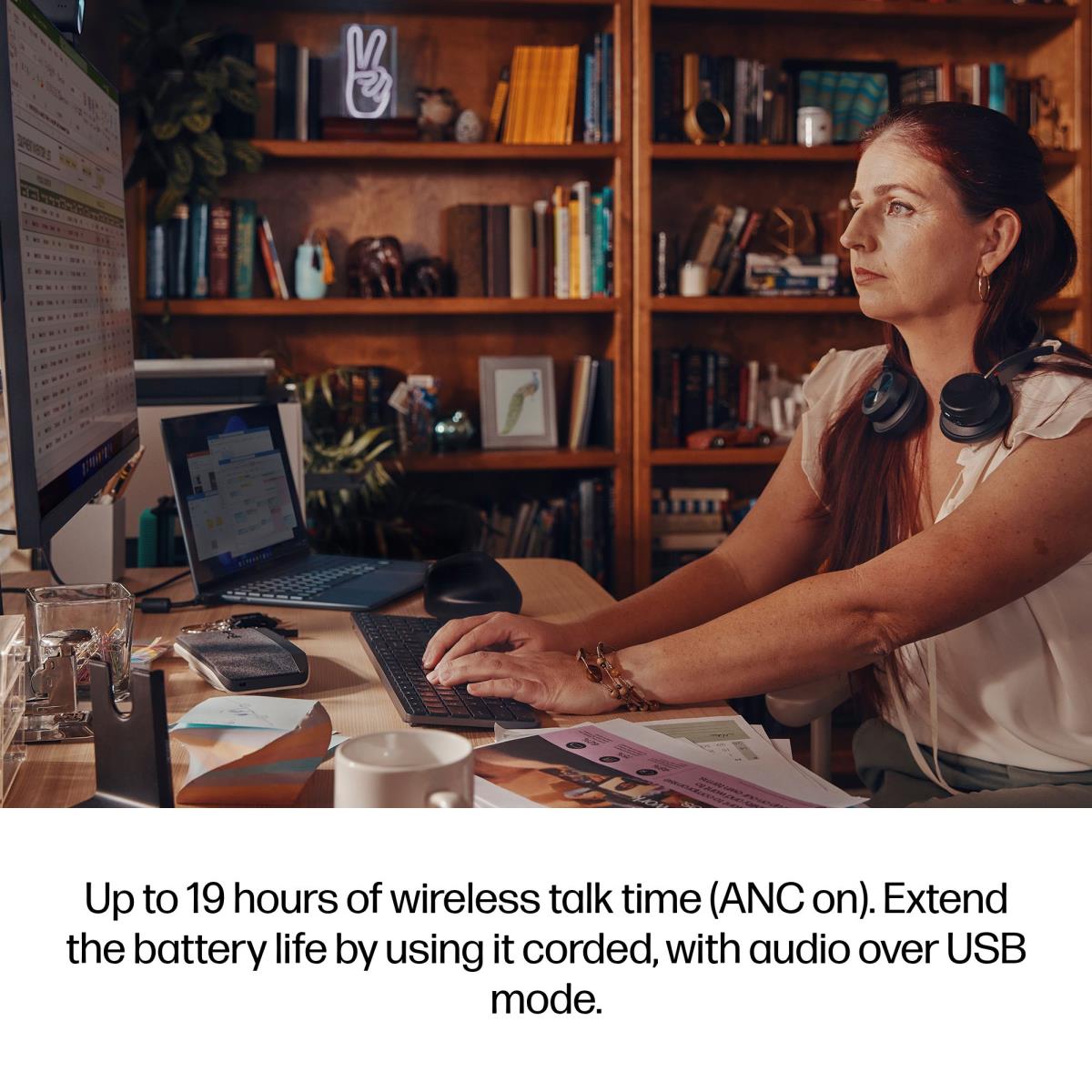 HP Headset Voyager Focus 2 Microsoft - Stereo - Bluetooth/USB-C - USB-C/A Adapter + Charging Stand