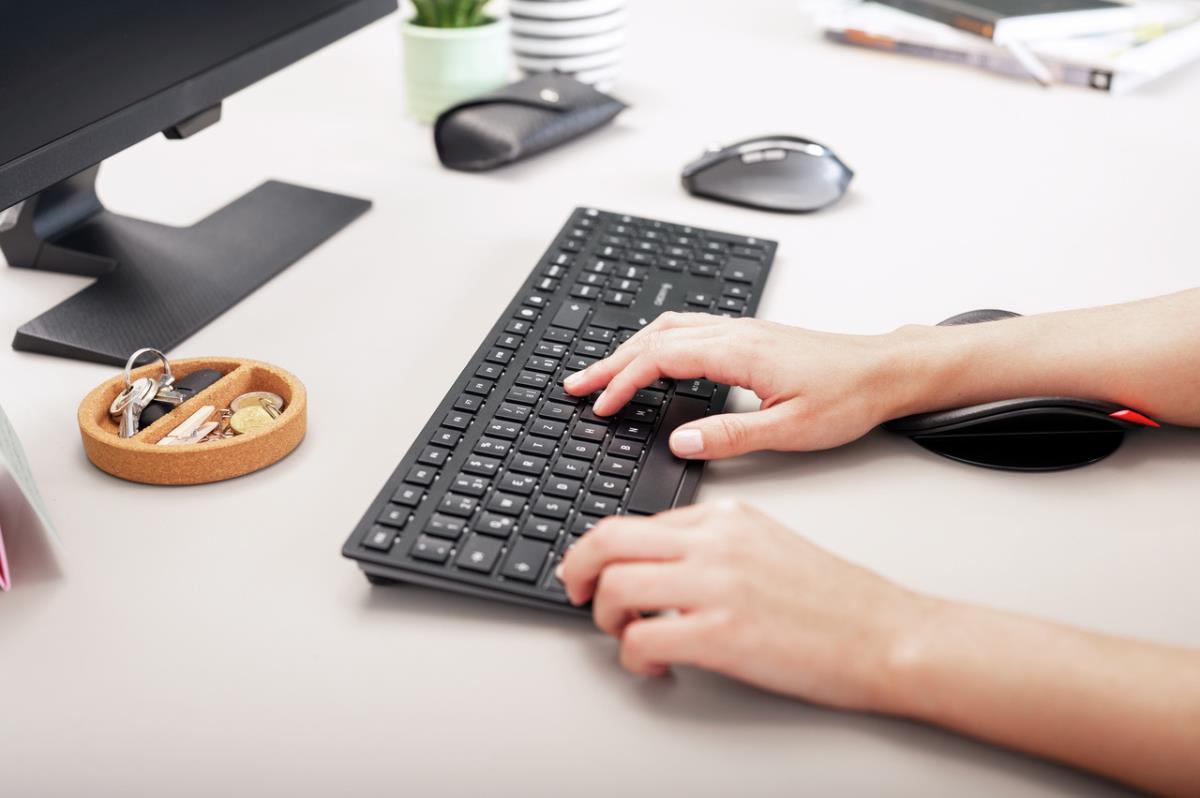 CHERRY KW 9100 SLIM Rechargeable Keyboard - Wireless or Bluetooth - Black - Qwerty UK