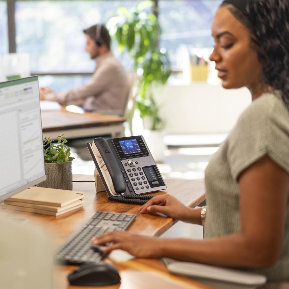 HP POLY EDGE E450 IP PHONE AND POE-ENABLED NUVIAS