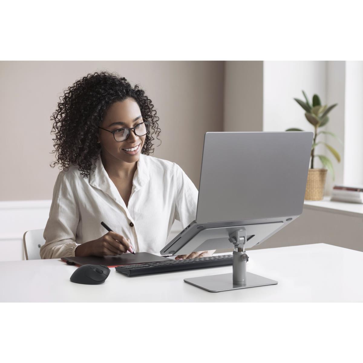 KENSINGTON Universal Tabletop Aluminum Laptop Riser