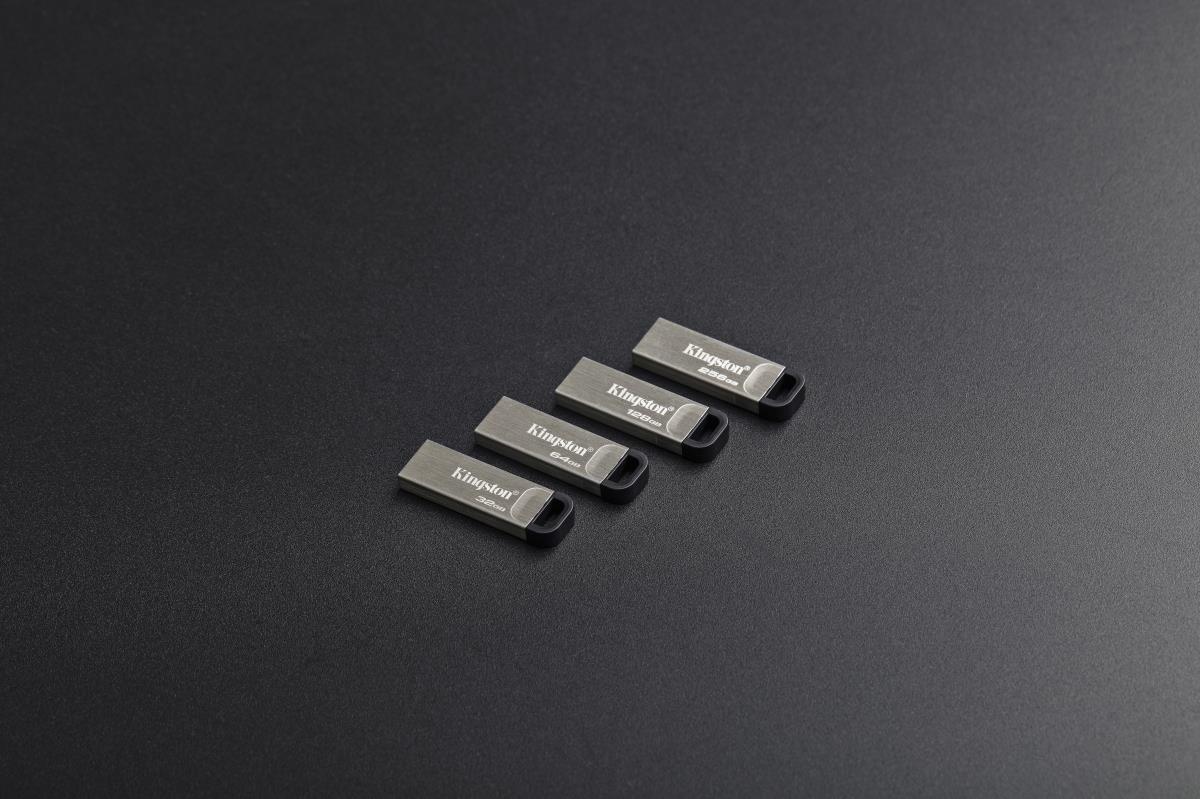 KINGSTON Datatraveler Kyson - 256GB USB Stick - USB 3.2
