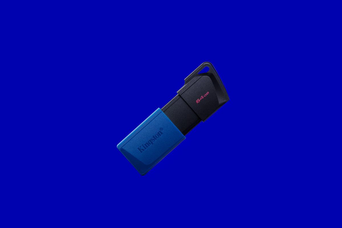 KINGSTON Datatraveler Exodia M - 64GB USB Stick - USB 3.2 - Black + Blue