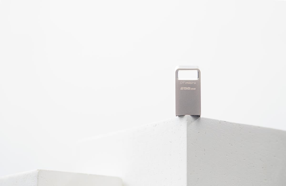 KINGSTON Datatraveler Micro - 256GB USB Stick - USB 3.2