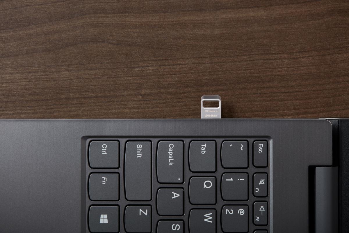KINGSTON Datatraveler Micro - 256GB USB Stick - USB 3.2