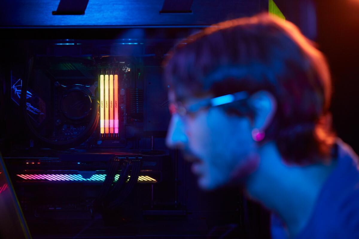 KINGSTON 16GB Ddr5 6400mt/s Cl32 DIMM Fury Renegade Rgb