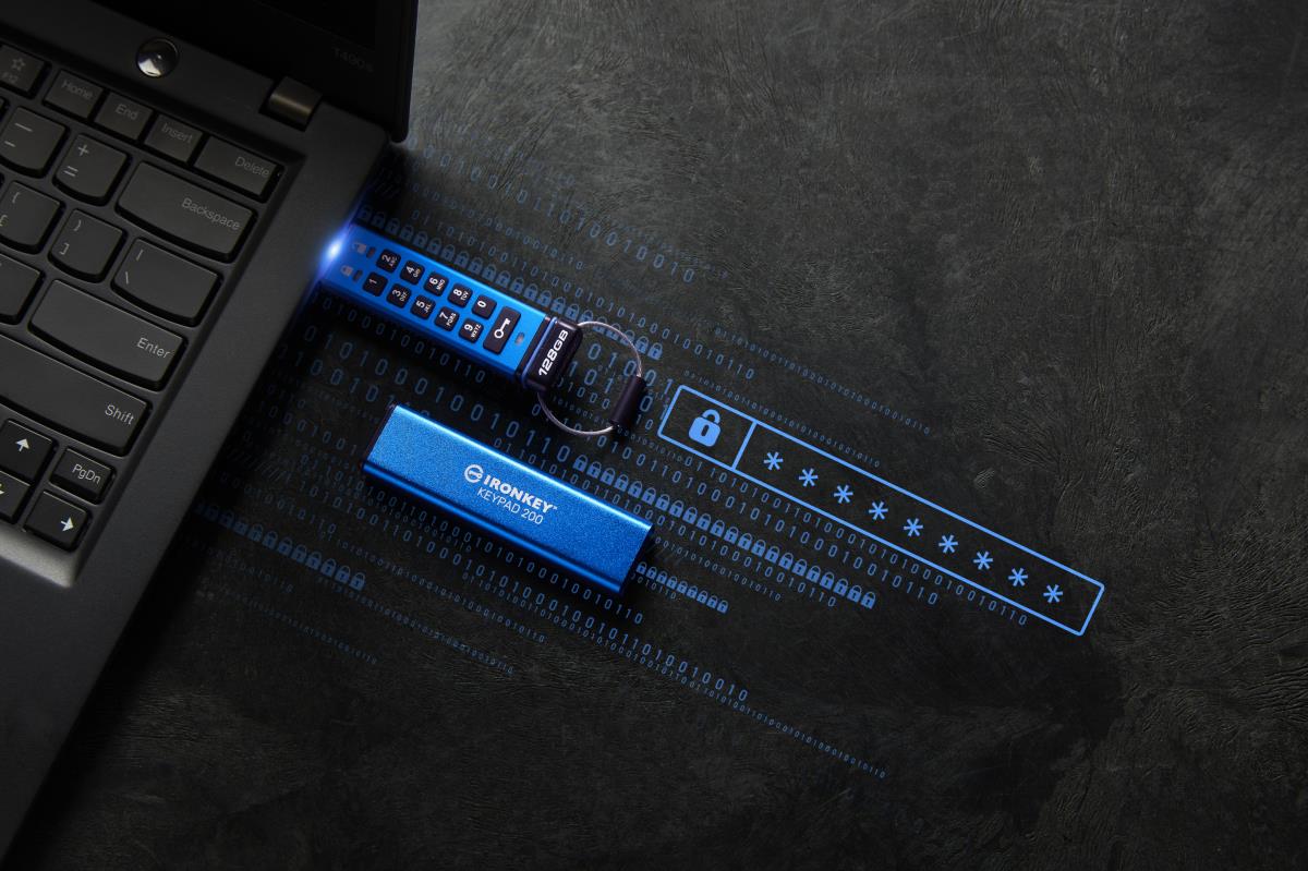 KINGSTON Ironkey Keypad 200 - 128GB USB Stick - USB 3.2 - FIPS 140-3 Level 3 (pending) With Aes 256-bit Encrypted