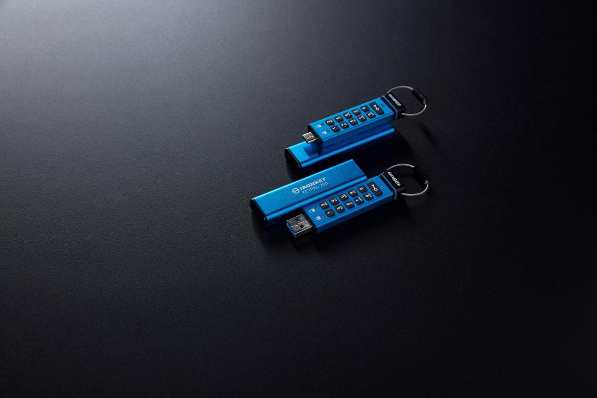 KINGSTON Ironkey Keypad 200 - 128GB USB Stick - USB 3.2 - FIPS 140-3 Level 3 (pending) With Aes 256-bit Encrypted