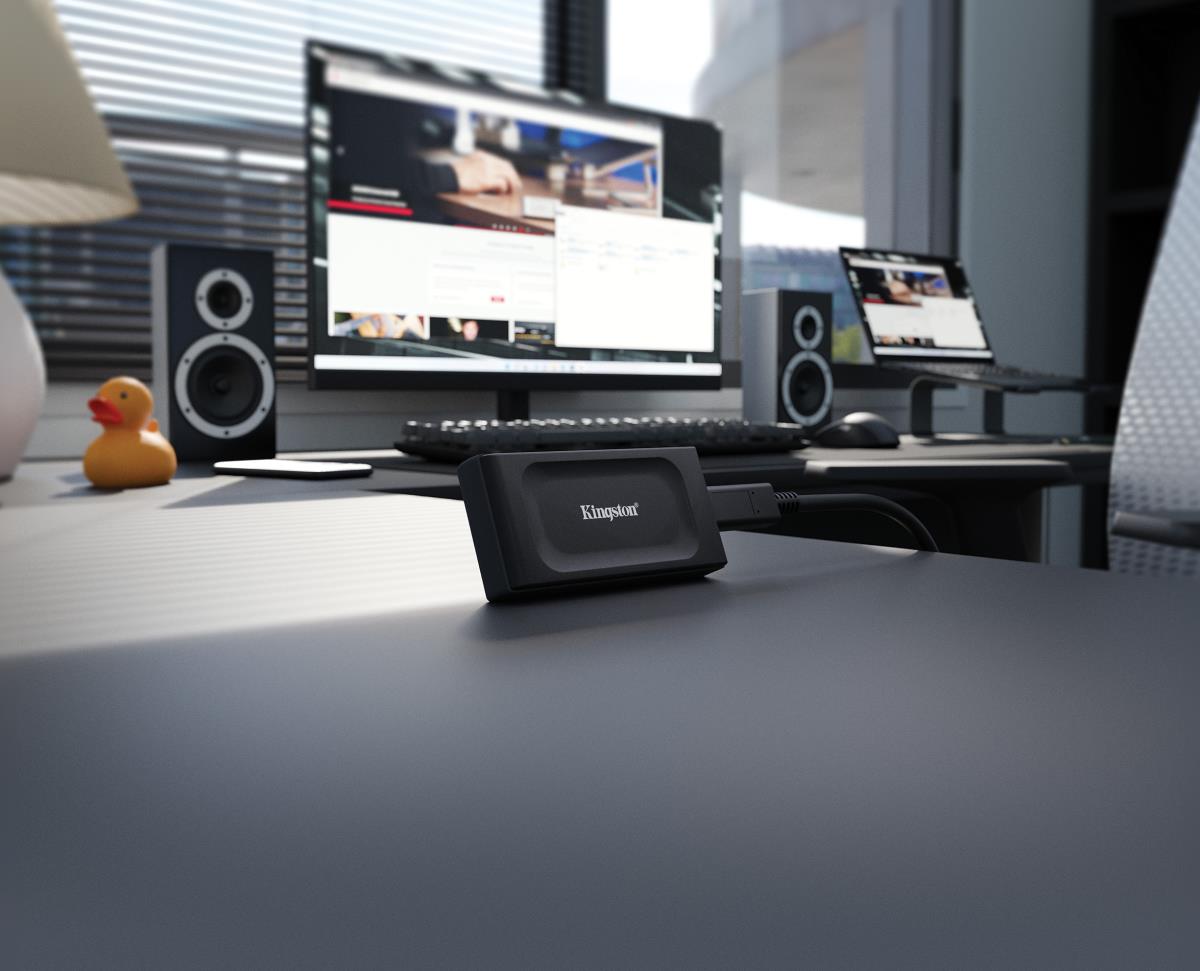 KINGSTON SSD - Xs1000 Portable Drive - 2TB - USB 3.2 Gen 2 - Black