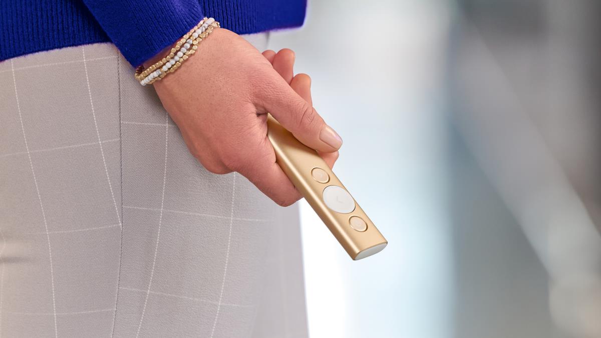 LOGITECH Spotlight Presentation Remote - Gold
