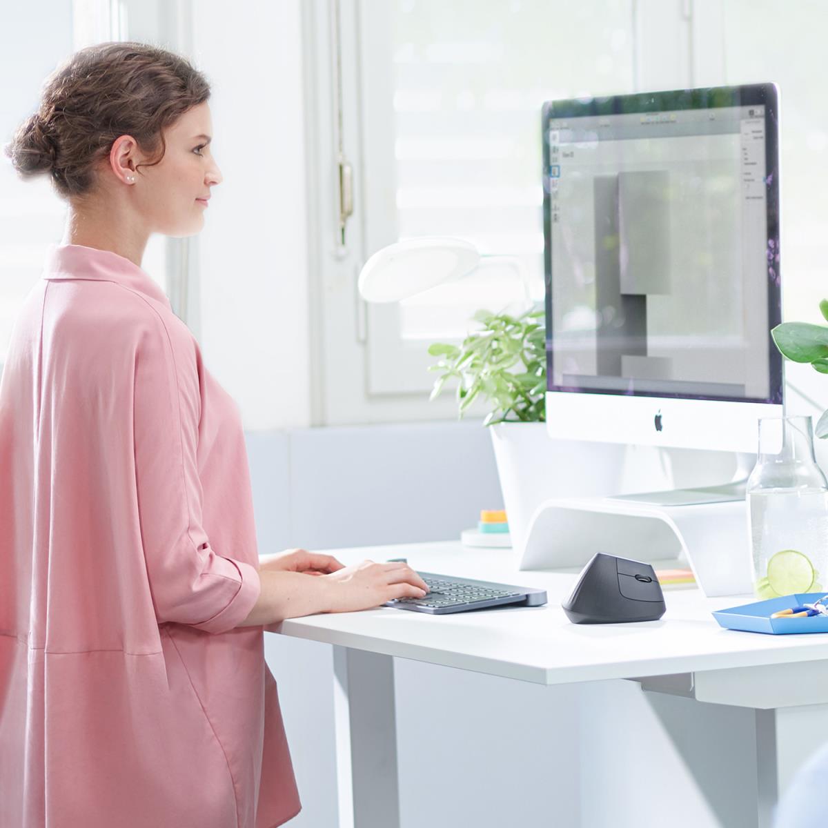 LOGITECH Mx Vertical Advanced Ergonomic Wireless Mouse