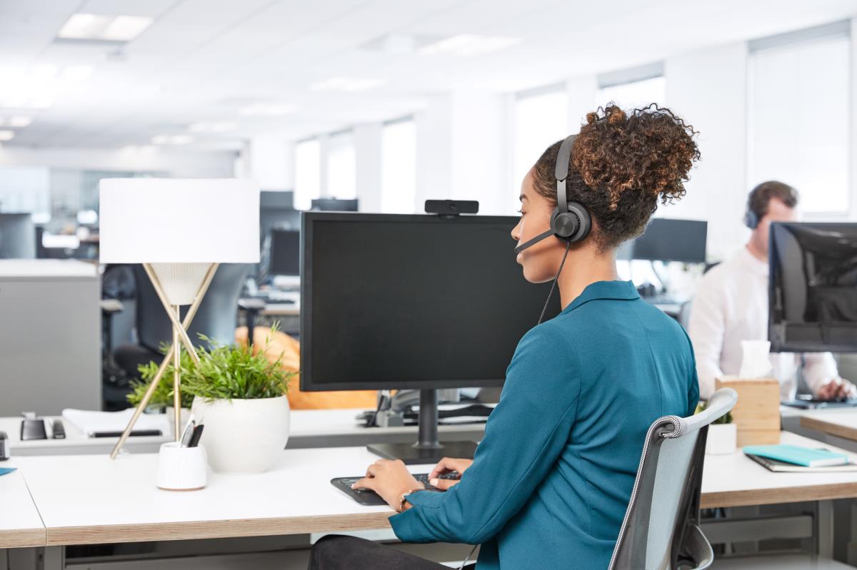 LOGITECH Zone Wired - USB-c / USB-a - Headset - Msft Teams Zone - Black