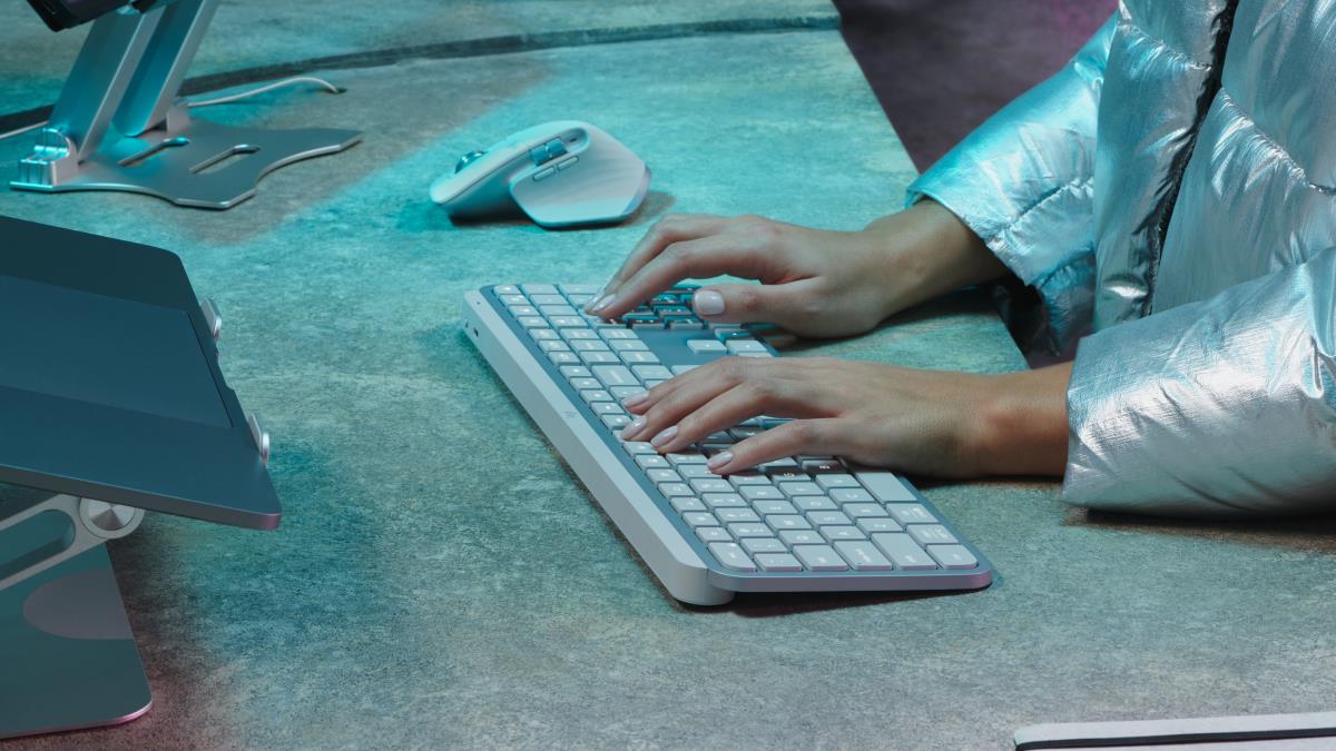 LOGITECH MX Keys S Keyboard Graphite Qwerty Uk