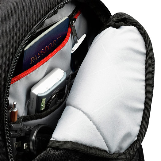 CASE LOGIC Sportieve Backpack 14in Black