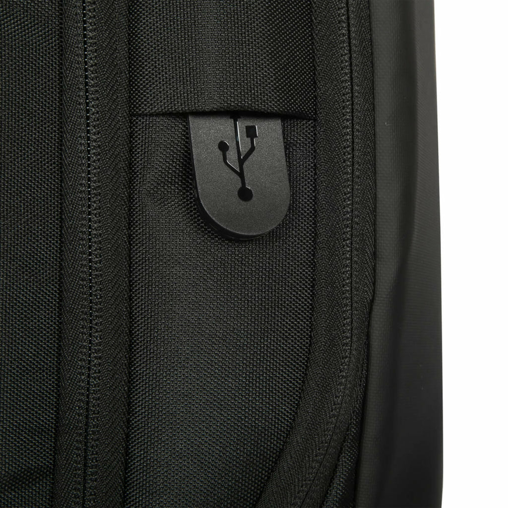 TARGUS Multifit - 15-16in - Notebook Sleeve With Ecosmart - Black