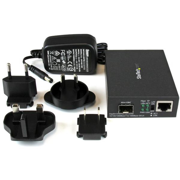 STARTECH.COM Copper Ethernet To Fiber Media Converter For 10/100/1000 Net