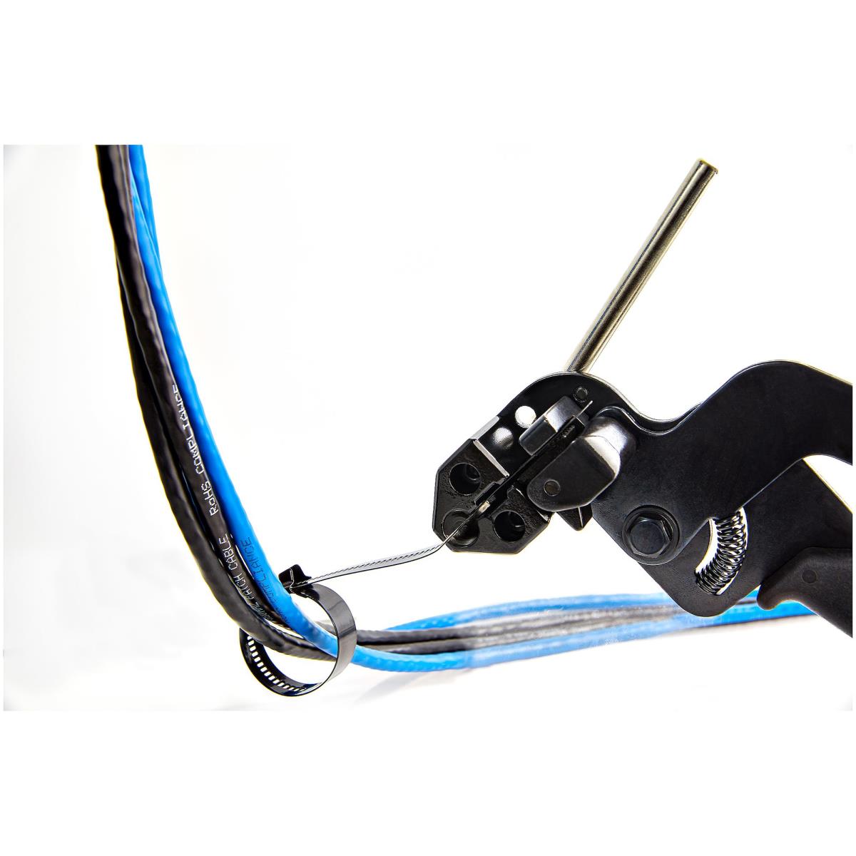 STARTECH.COM Metal Cable Tie Tool - Metal Zip Tie Tightener Install