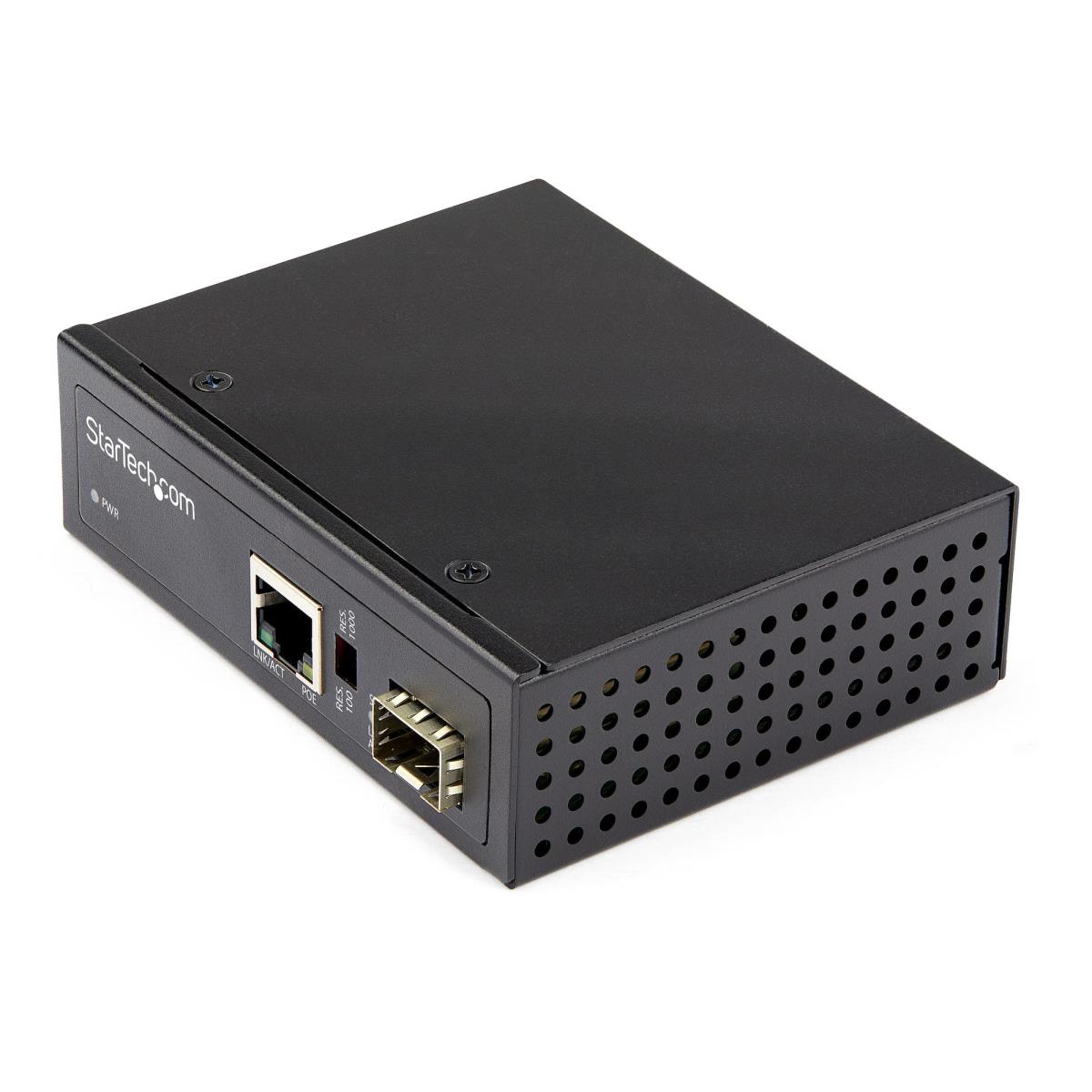 STARTECH.COM Poe+ Industrial Fiber To Ethernet Media Converter 60w - Sfp To Rj45 - Sm/mm Fiber To Gigabit Copper Ip-30