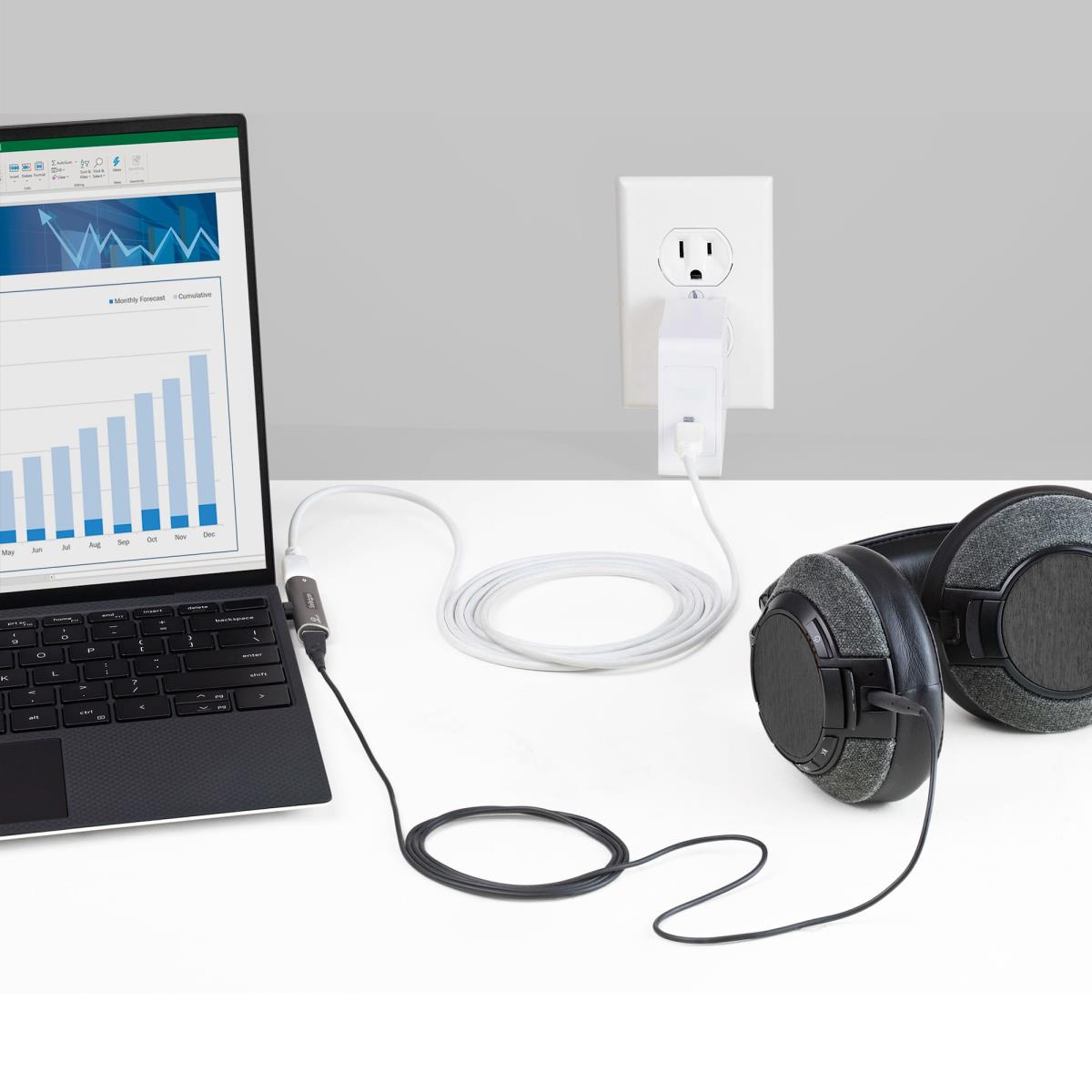 STARTECH.COM USB C Audio / Charge Adapter W/ USB-c Audio And 60w Charge Port