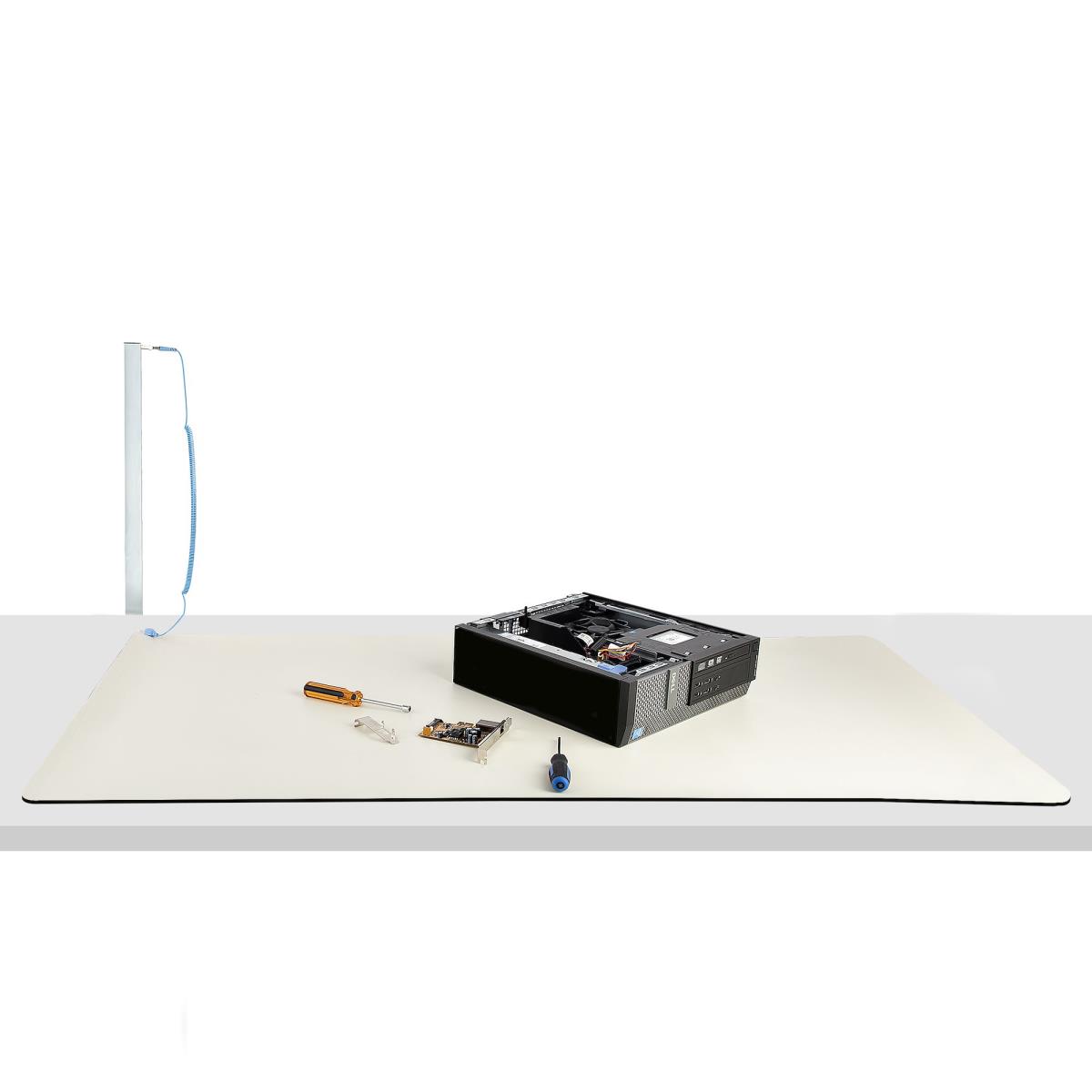 STARTECH.COM 23x47in Anti Static Mat - With Grounding Wire Ansi/esd S 4.1