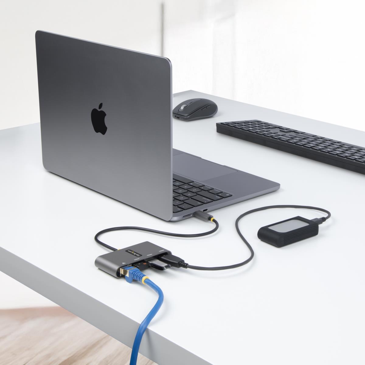 STARTECH.COM Hub Plus 3-port USB 3.0 Gigabit Ethernet - USB-c - White Bus-powered