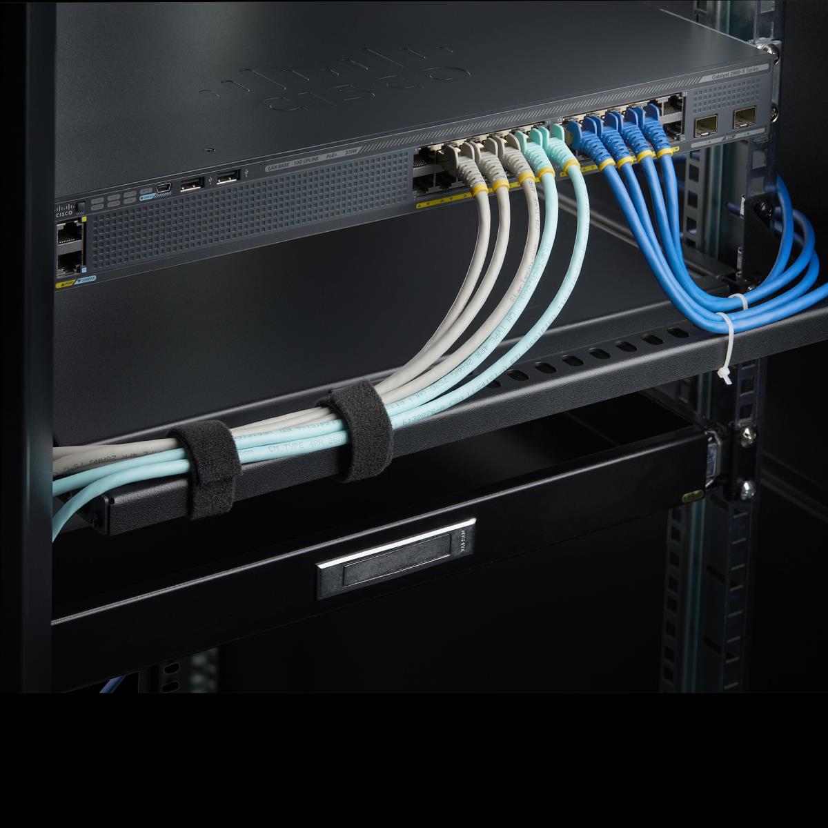 STARTECH.COM Cable Management Bar - 1u Rack Lacing Guide Bar For Patch Panel