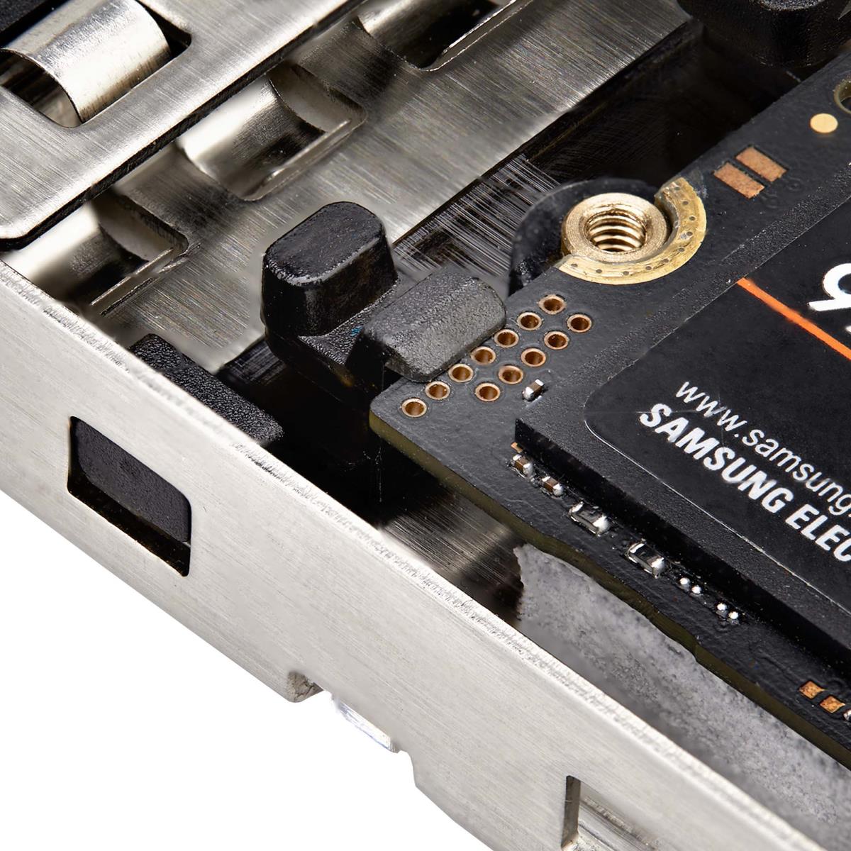 STARTECH.COM Dual-bay M.2 Nvme SSD To Pci-e X8