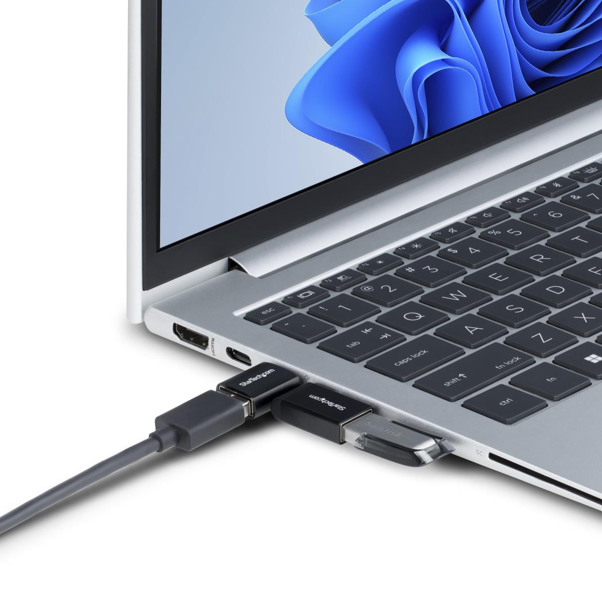STARTECH.COM USB-c To USB-a Adapter, Right-angled, USB 5gbps, 3a, USB-c Male To USB-a Female Converter, Durable Metal Housing - Thunderbolt Compatible