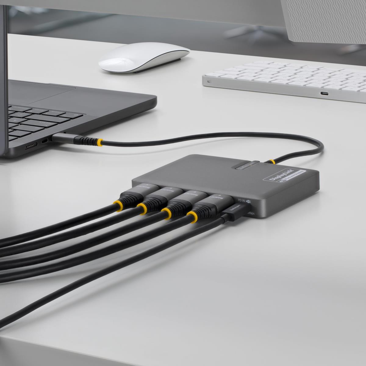 STARTECH.COM USB-c To Quad Hdmi Adapter