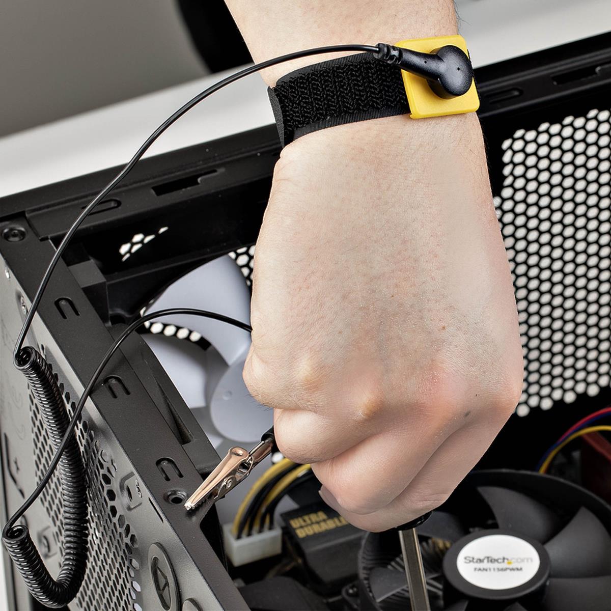STARTECH.COM Antistatic Wrist Strap With Grounding Cable, Esd Safe Band With 5ft / 1.5m Detachable Cord