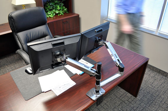 ERGOTRON Monitor Mount - LX Dual Stacking Arm - Desk - 2 monitor - Tilt/Pan/Rotate - up to 24in - Aluminium