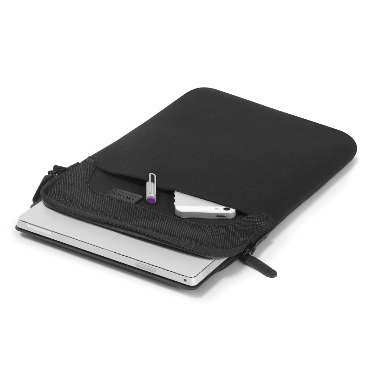 DICOTA Ultra Skin Pro - 13-13.3in Notebook Sleeve - Black / Neoprene
