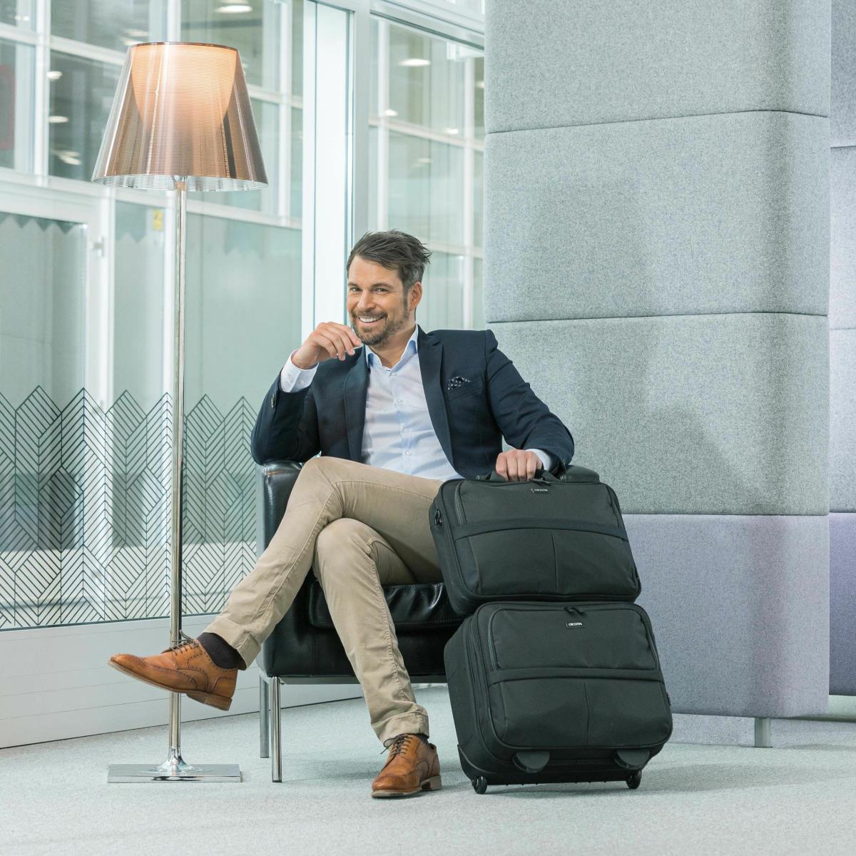 DICOTA Multi Roller Scale - 14-15.6in Notebook Case - Black / 600d Recycled Pet (d31441-rpet)