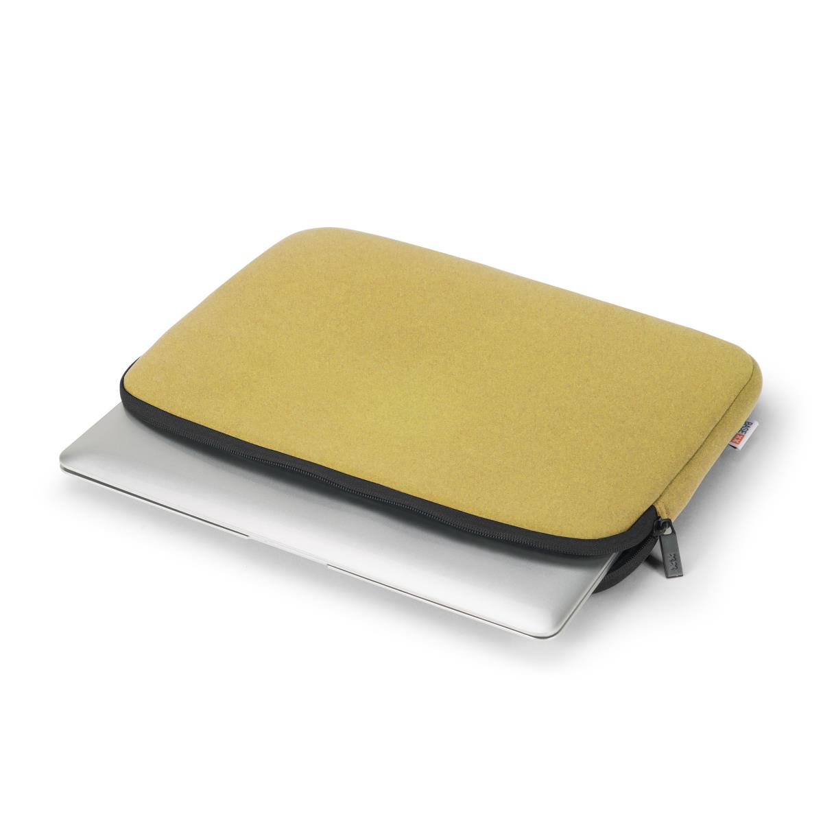 DICOTA Base Xx  - 13-13.3in Notebook Sleeve - Camel Brown