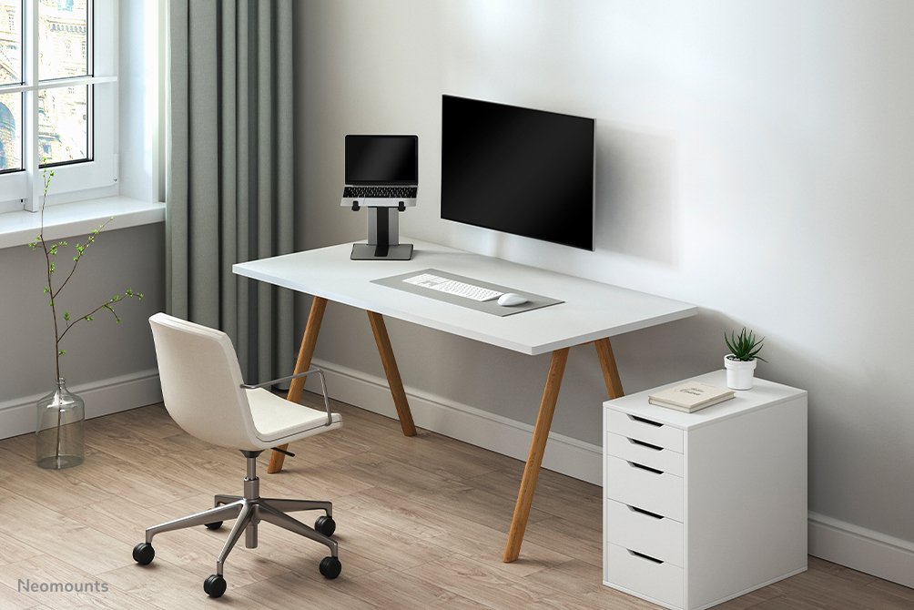 NEOMOUNTS Foldable Laptop Stand - Silver/ Black 10-16in