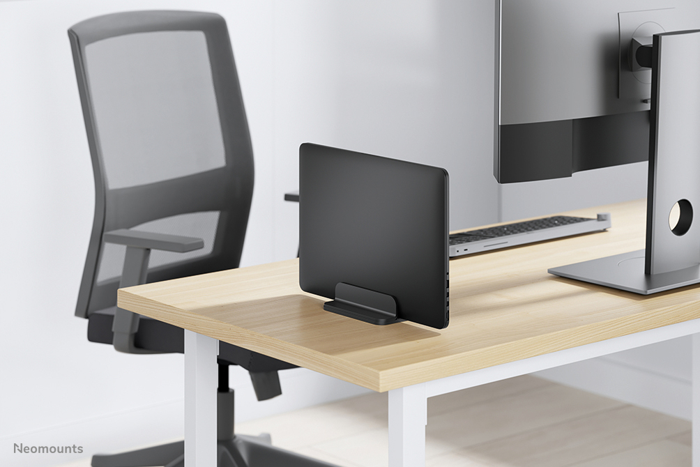NEOMOUNTS Vertical Laptop Holder - Black