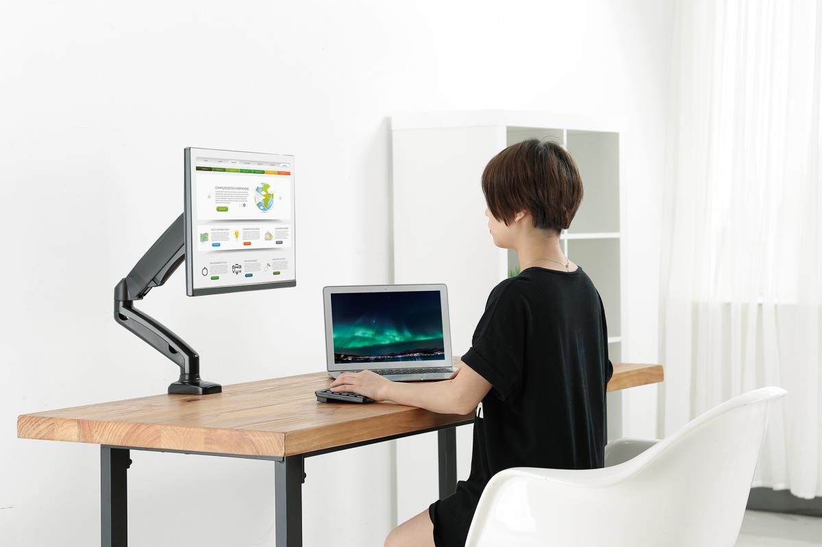 INTELLINET/MANHATTAN Monitor Mount - Desk - 1 Monitor - Full Motion - 17 to 32in