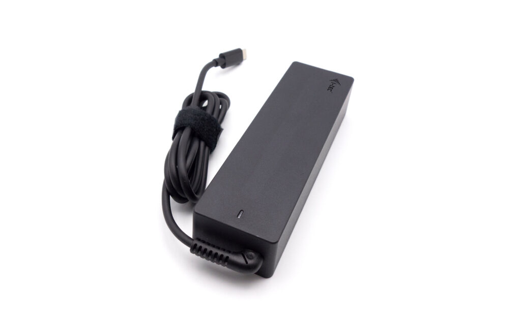 I-TEC ELECTRONICS Bundle Docking Station Nano Dock Metal - USB-c Hdmi / Vga / Lan - Power Delivery 100w + Charger 100w