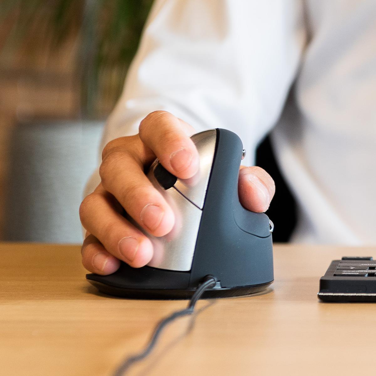 R-GO TOOLS He Rgohe Right-handed Ergonomics Mouse (5-button, 3400dpi, USB) Black-silver