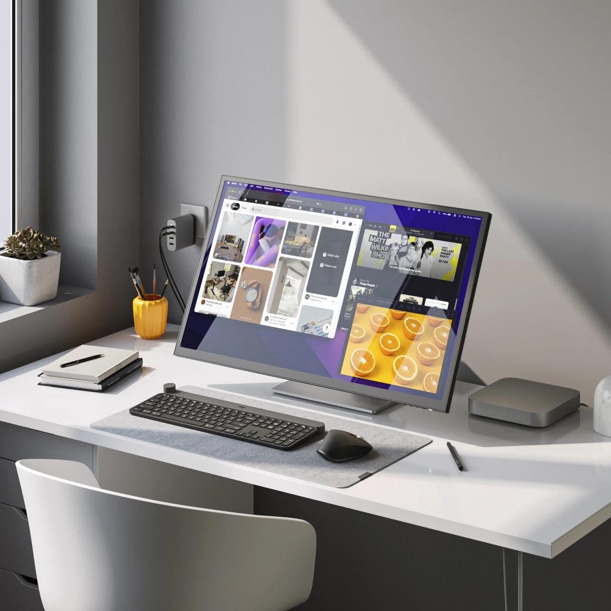 ALOGIC Desktop Monitor - Clarity Fold Touch - 32in TouchScreen - 3840x2160 (4K UHD) with USB-C Power Delivery and Webcam - Fold Stand